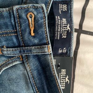 hollister mid-rise super skinny jeans size 00 short